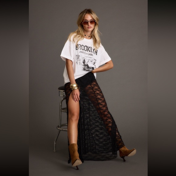 12th Tribe High-Rise Lace Skirt - Picture 4 of 4